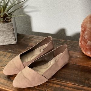 Tan flats